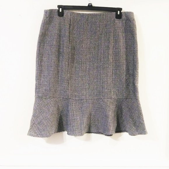 NYCC Dresses & Skirts - New York Clothing Co. Tweed Grey Pencil Skirt